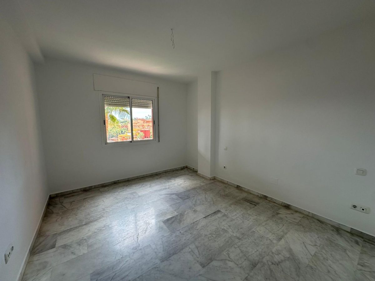 La Reserva de Marbella - Piso, 2 Dormitorios, Terraza, Piscinas, Jardín, Garaje y Trastero — Foto 3