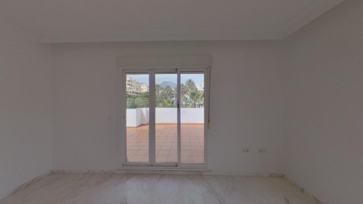 Benalmádena - Ático, 2 Dormitorios, Amplia Terraza — Foto 15