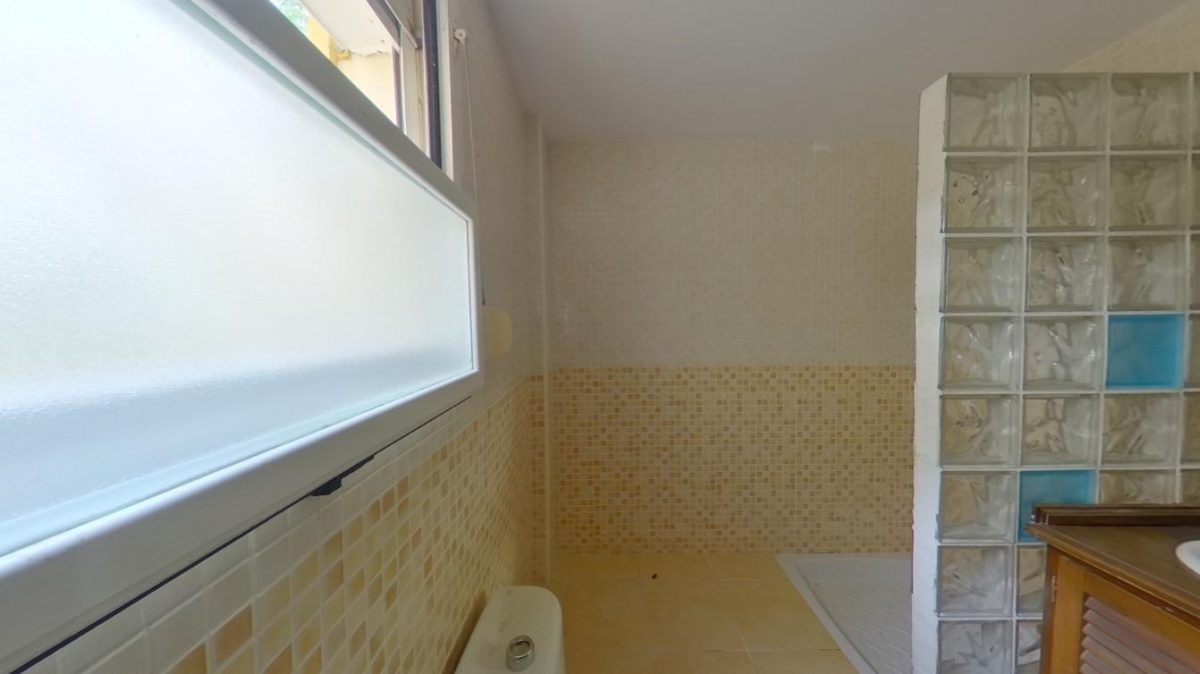 Calahonda - Piso Planta Baja, 1 Dormitorio, Terraza y Jardín Privado — Foto 15