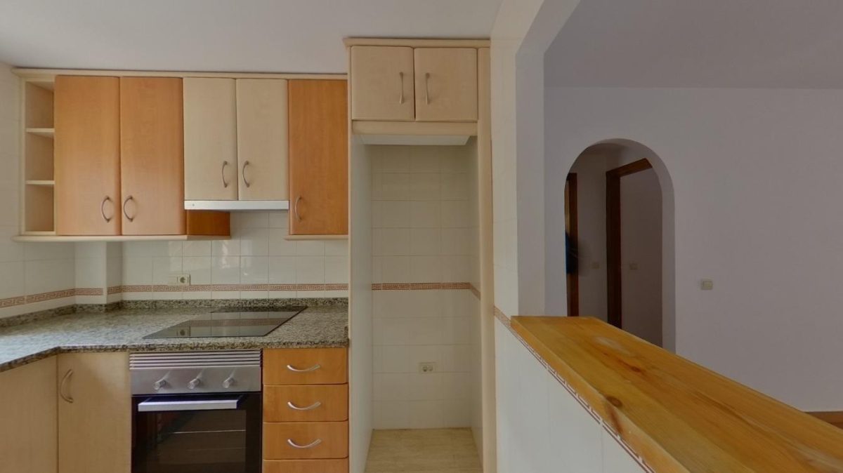 Calahonda - Piso Planta Baja, 1 Dormitorio, Terraza y Jardín Privado — Foto 9