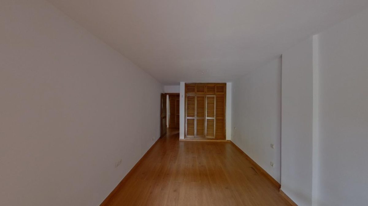Calahonda - Piso Planta Baja, 1 Dormitorio, Terraza y Jardín Privado — Foto 14