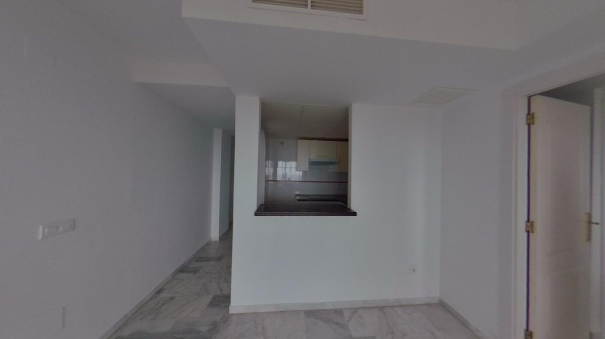 Benalmádena - Piso, 2 Dormitorios, Terraza, Garaje — Foto 13