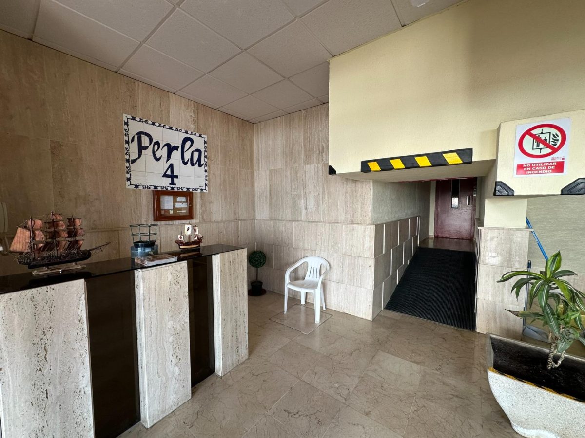 Fuengirola 1ª Línea Playa - Coqueto Apartamento 2 Dormitorios Vistas al Mar y Terraza — Foto 15
