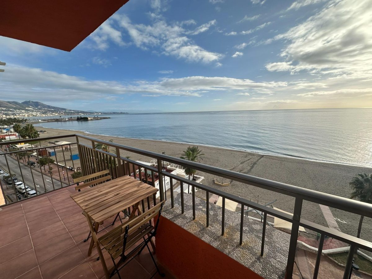Fuengirola 1ª Línea Playa - Coqueto Apartamento 2 Dormitorios Vistas al Mar y Terraza — Foto 23