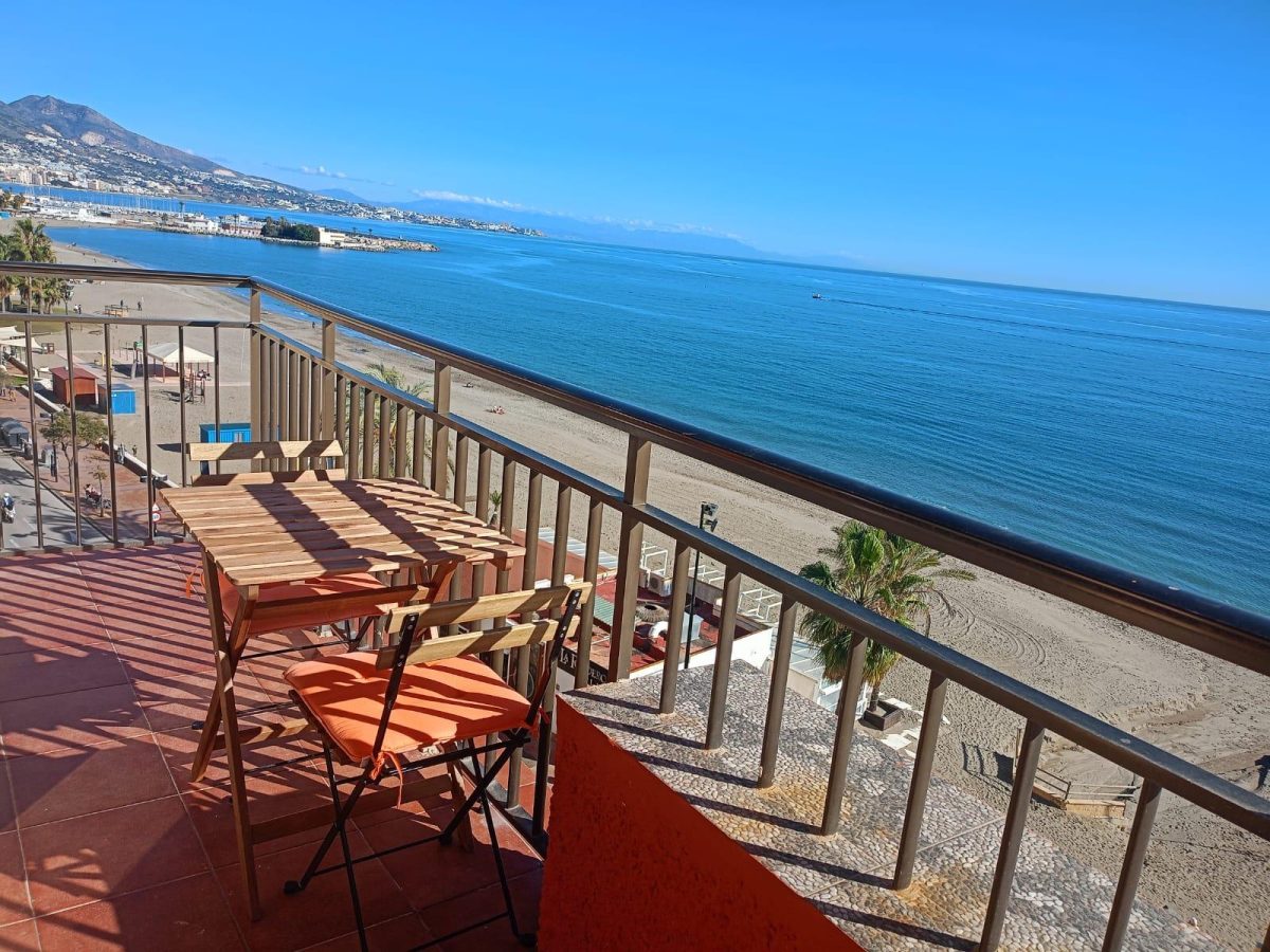 Fuengirola 1ª Línea Playa - Coqueto Apartamento 2 Dormitorios Vistas al Mar y Terraza — Foto 22