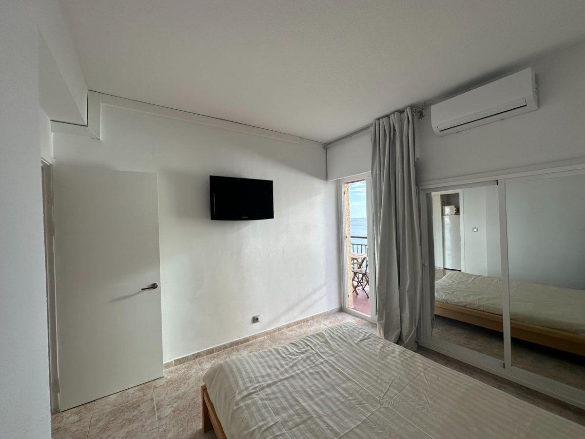 Fuengirola 1ª Línea Playa - Coqueto Apartamento 2 Dormitorios Vistas al Mar y Terraza — Foto 12