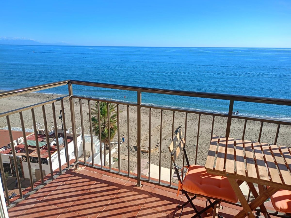 Fuengirola 1ª Línea Playa - Coqueto Apartamento 2 Dormitorios Vistas al Mar y Terraza — Foto 29