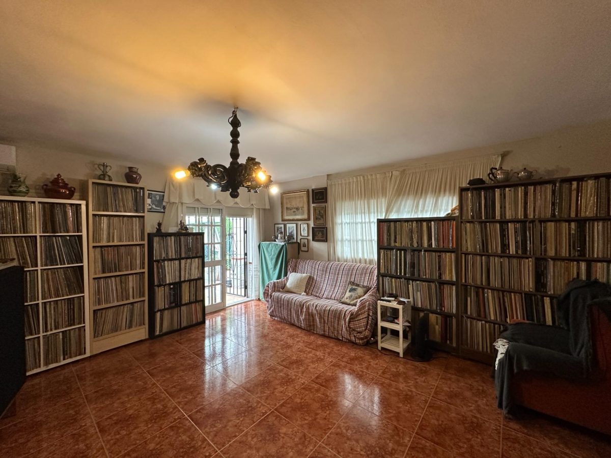 El Coto - Venta Nuda Propiedad - Pareada con Encanto de 3 Dormitorios con Patio de 40 m² y Sótano — Foto 3