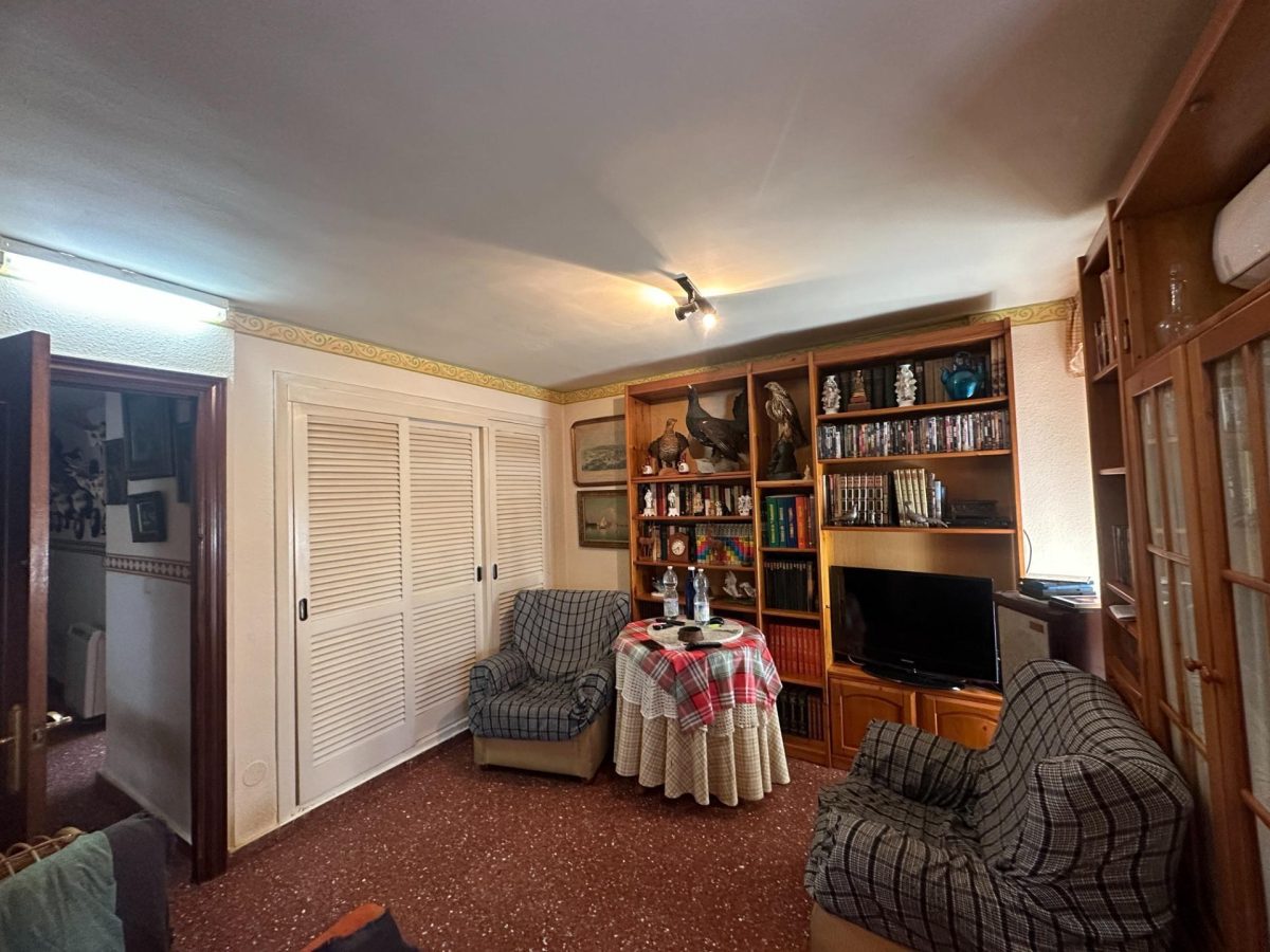 El Coto - Venta Nuda Propiedad - Pareada con Encanto de 3 Dormitorios con Patio de 40 m² y Sótano — Foto 17