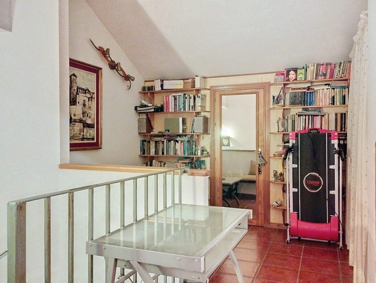 La Sierrezuela - Adosado, 4 Dormitorios, Jardín privado 120m2, Piscina, Garaje 60m2 — Foto 14
