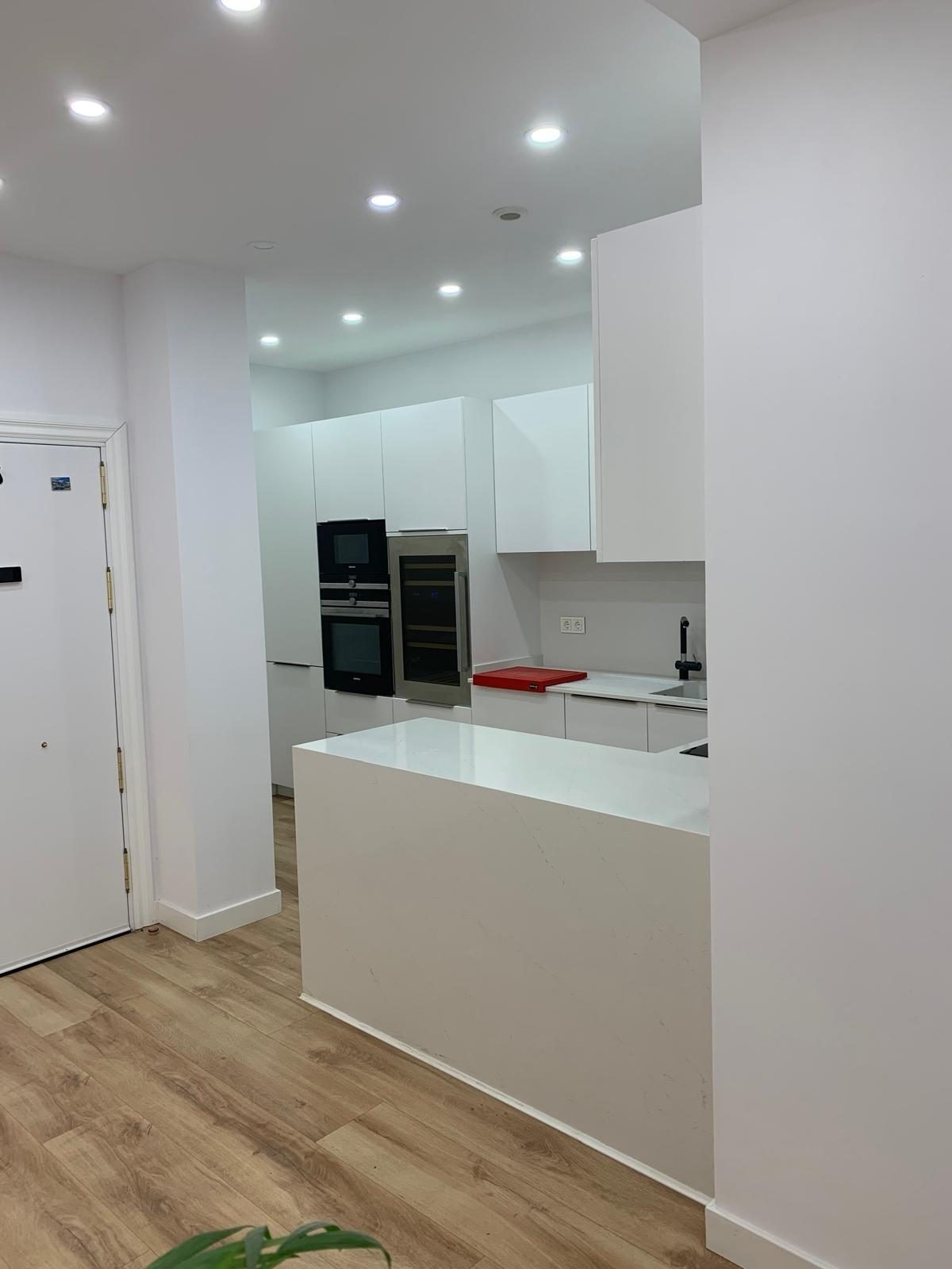 Fuengirola - Planta Baja, 3 Dormitorios, Piscina y Jardín, Garaje — Foto 4