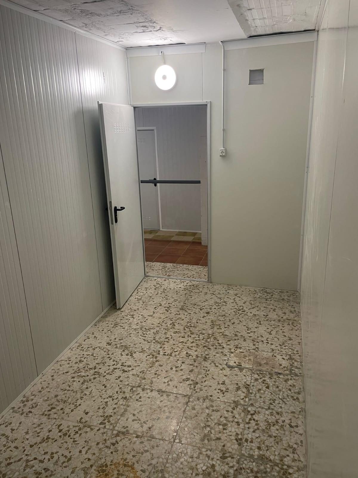 Fuengirola - Local, 26 Trasteros, Pleno Centro — Foto 4