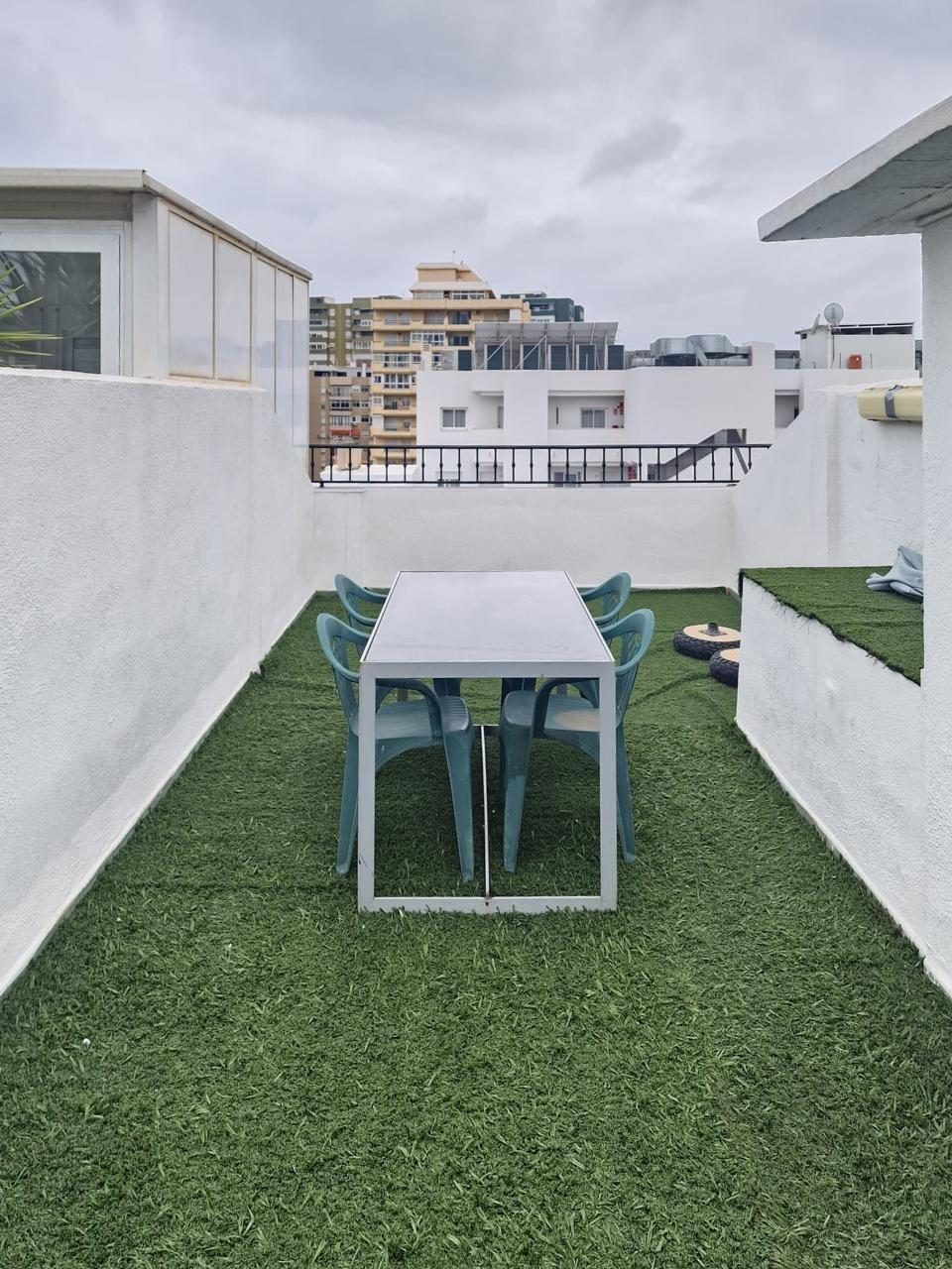 Los Boliches - Ático, 1 Dormitorio, Solárium, Piscina y Jardín — Foto 1