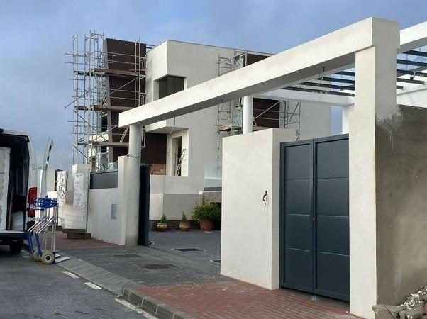Mijas - Villa Independiente, 4 Dormitorios, Terraza, Piscina y Jardín, Parking — Foto 22