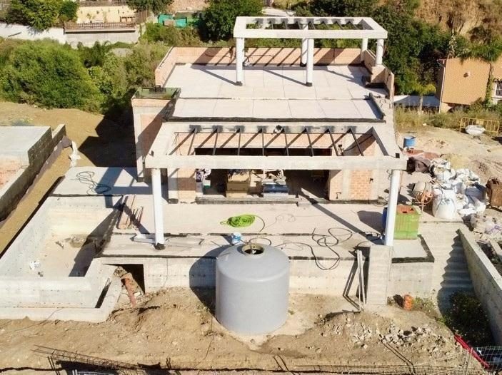Mijas - Villa Independiente, 4 Dormitorios, Terraza, Piscina y Jardín, Parking — Foto 27