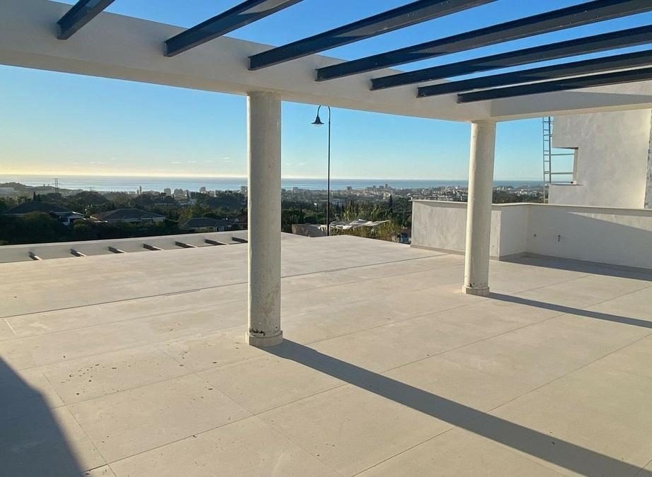Mijas - Villa Independiente, 4 Dormitorios, Terraza, Piscina y Jardín, Parking — Foto 10