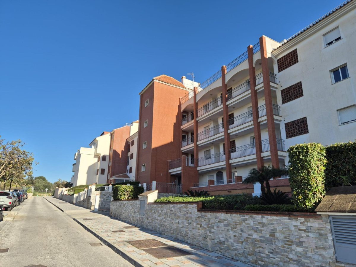 Los Pacos - Piso, 2 Dormitorios, Terraza, Piscina, Garaje — Foto 10