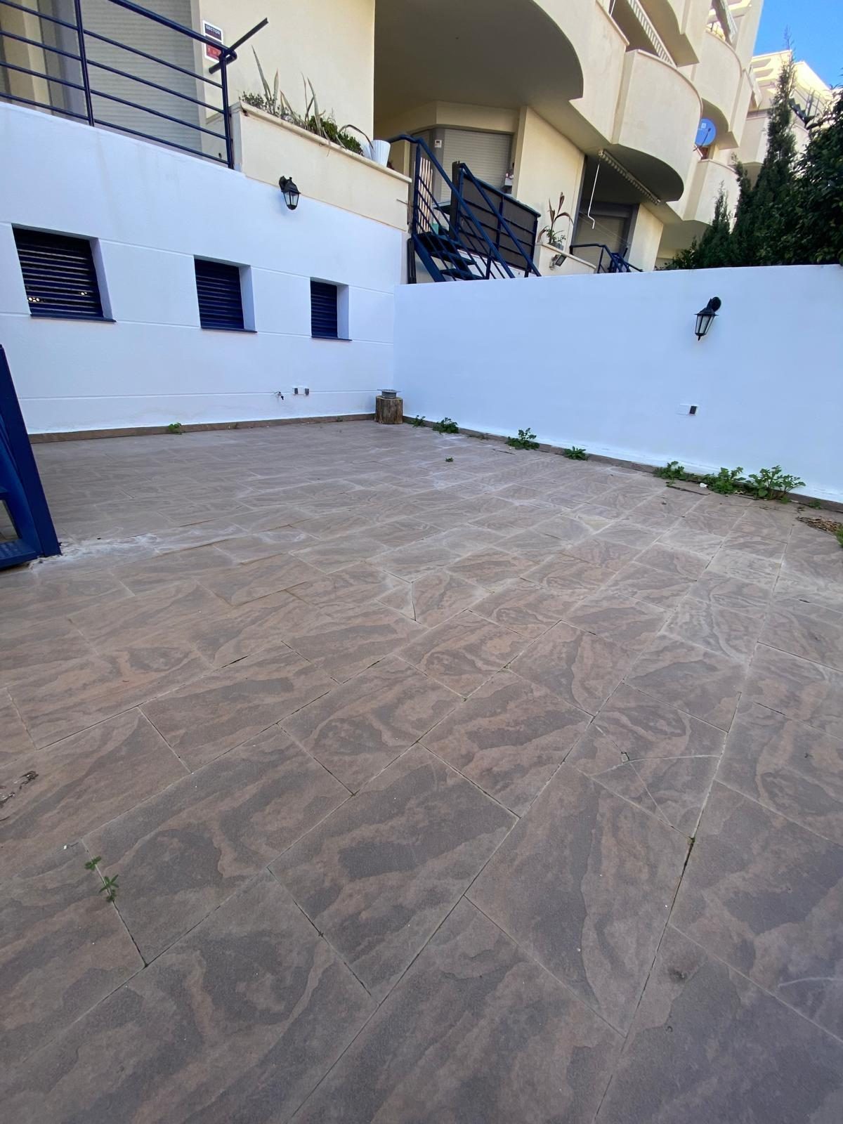 Torreblanca - Piso, 2 Dormitorios, Patio Privado, Parking y Trastero, Piscina — Foto 2