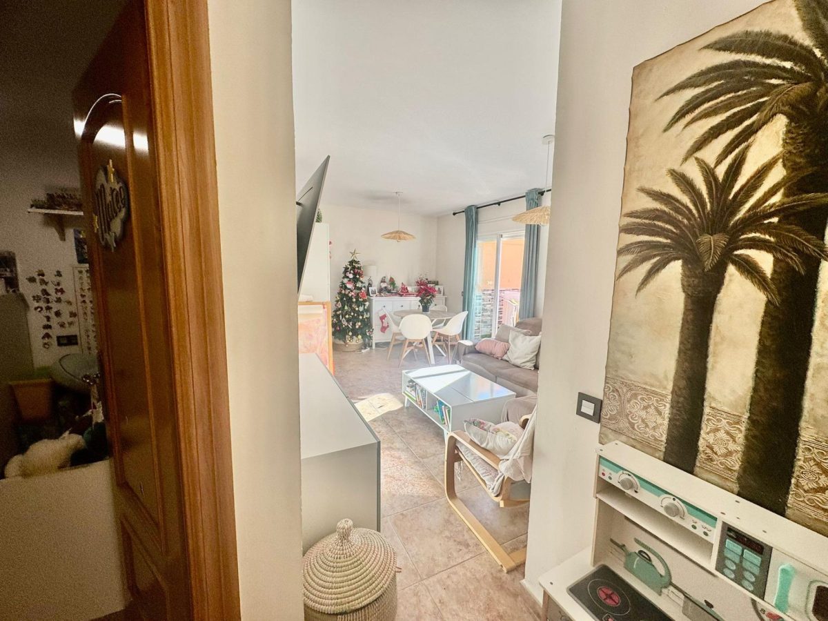 Las Lagunas - Coqueto Piso de 2 Dormitorios, 20m de Terraza Privada — Foto 17