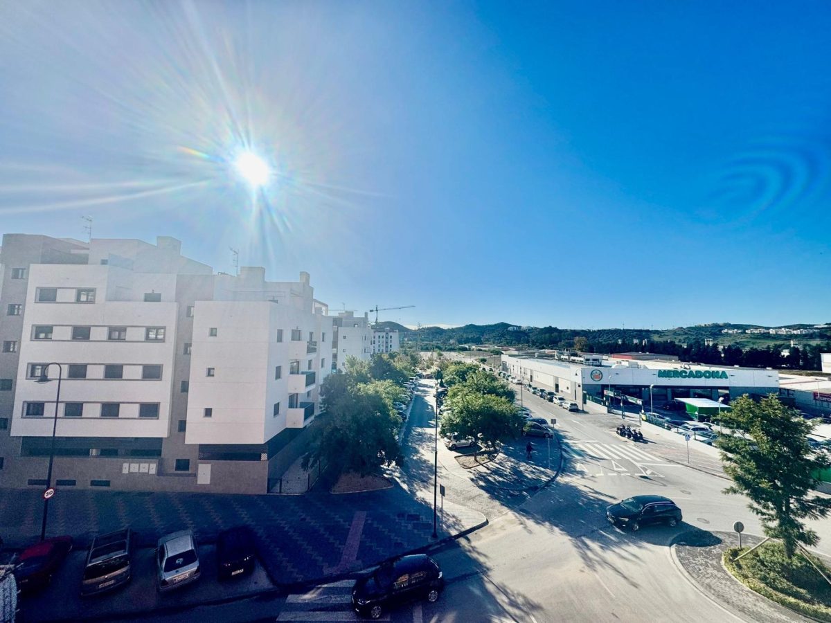 Las Lagunas - Coqueto Piso de 2 Dormitorios, 20m de Terraza Privada — Foto 24