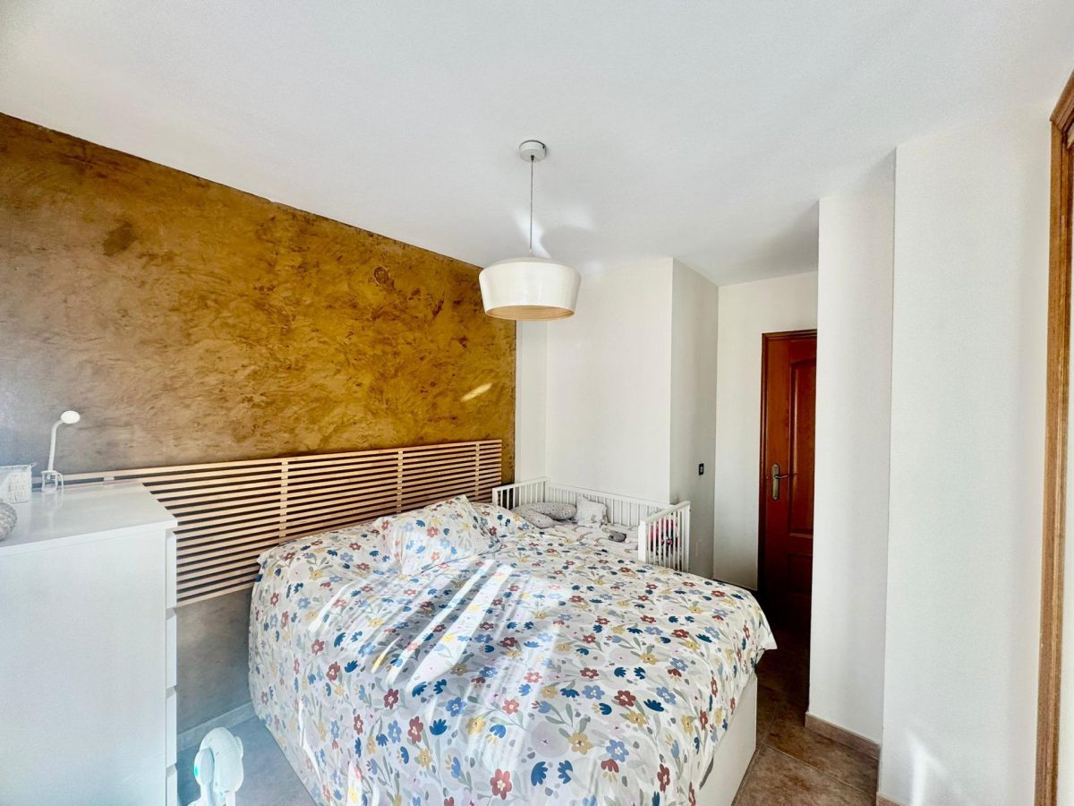 Las Lagunas - Coqueto Piso de 2 Dormitorios, 20m de Terraza Privada — Foto 11