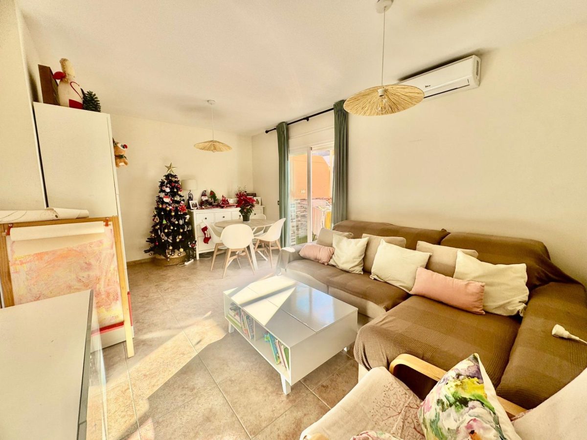 Las Lagunas - Coqueto Piso de 2 Dormitorios, 20m de Terraza Privada — Foto 2
