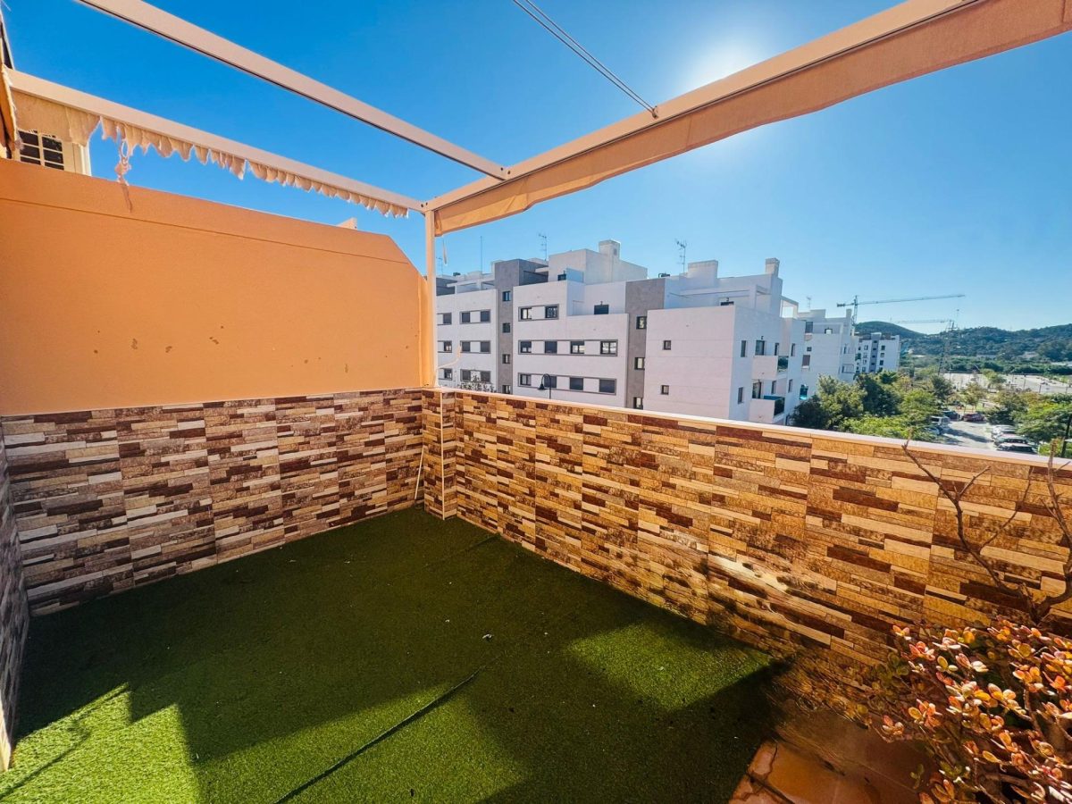Las Lagunas - Coqueto Piso de 2 Dormitorios, 20m de Terraza Privada — Foto 20