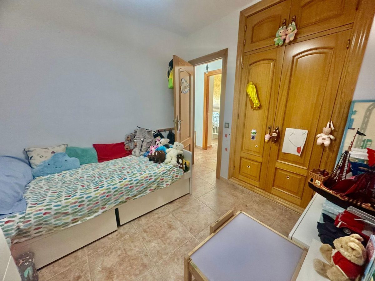 Las Lagunas - Coqueto Piso de 2 Dormitorios, 20m de Terraza Privada — Foto 10
