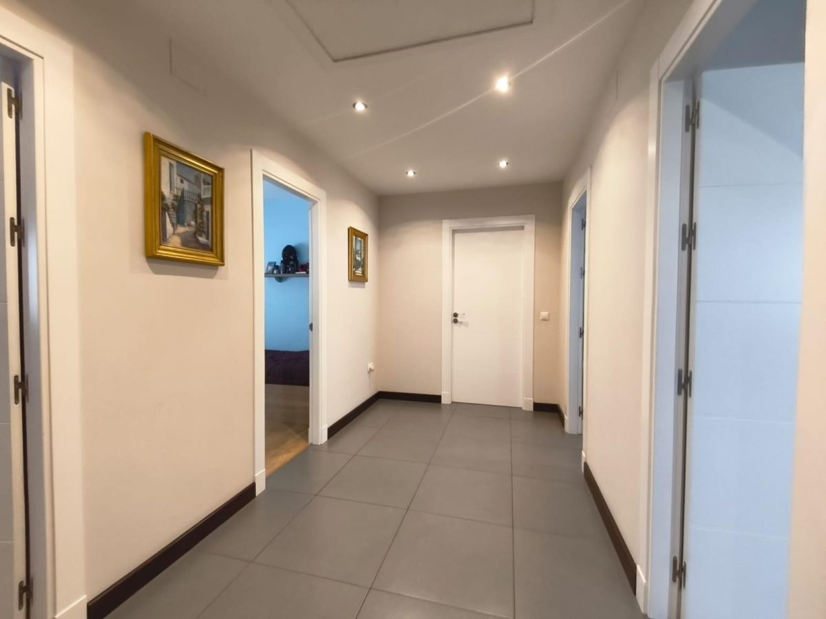 Los Pacos - Chalet, 4 Dormitorios, Garaje, Terraza y Jardín Privado — Foto 30