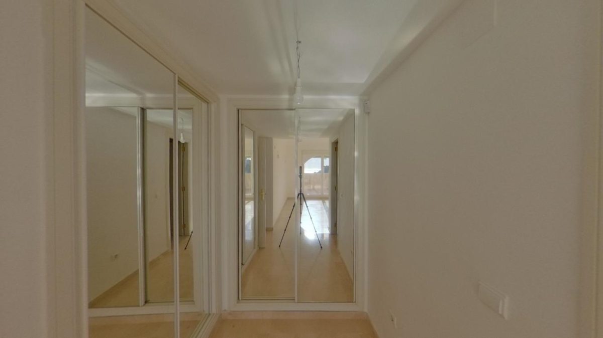 Calahonda - Piso, 2 Dormitorios, Terraza, Piscina — Foto 15