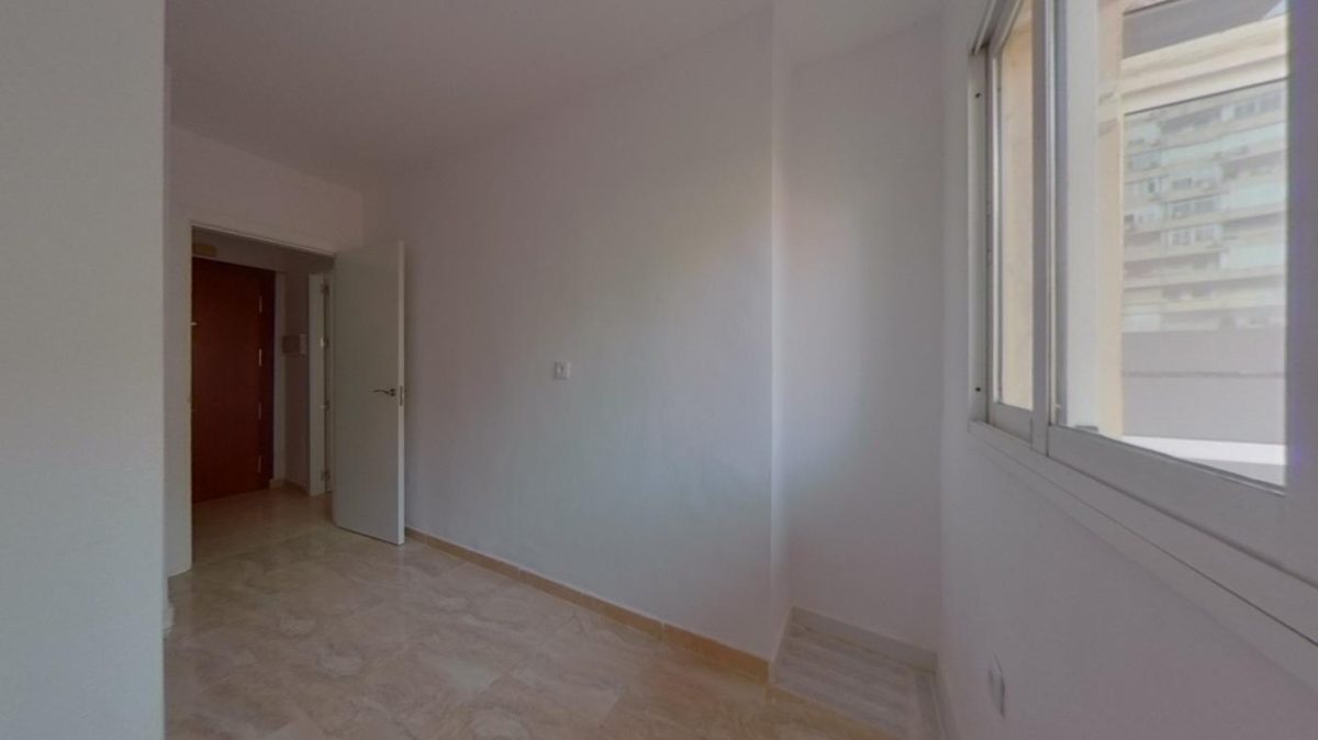 Torremolinos - Piso, 2 Dormitorios, Terraza, Céntrico — Foto 10