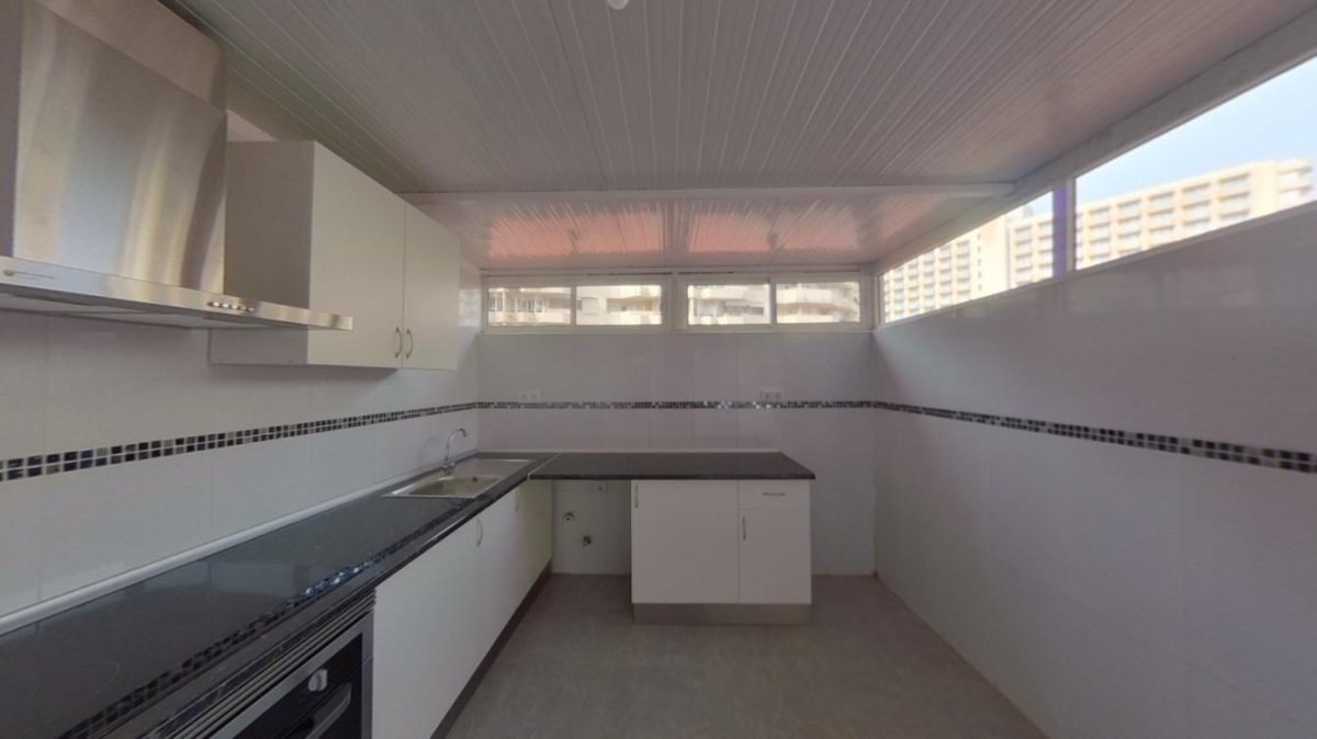 Torremolinos - Piso, 2 Dormitorios, Terraza, Céntrico — Foto 9