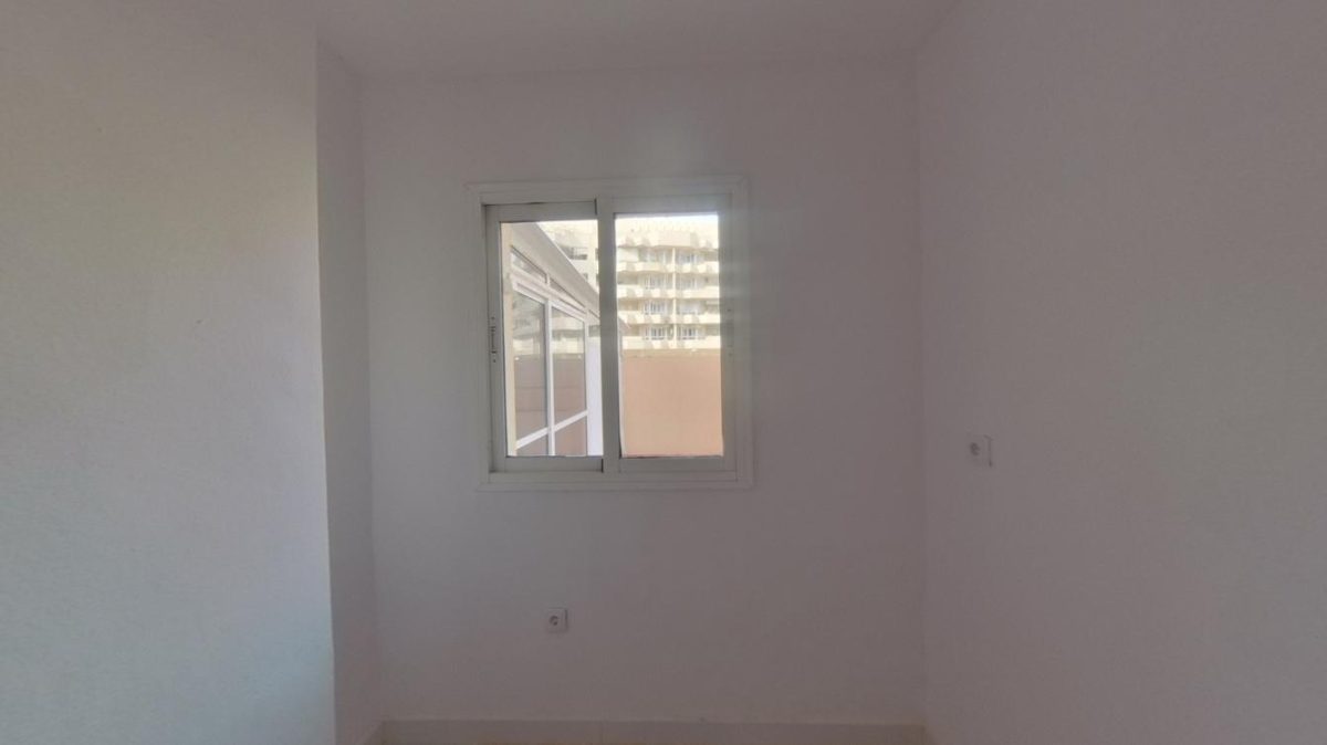 Torremolinos - Piso, 2 Dormitorios, Terraza, Céntrico — Foto 17