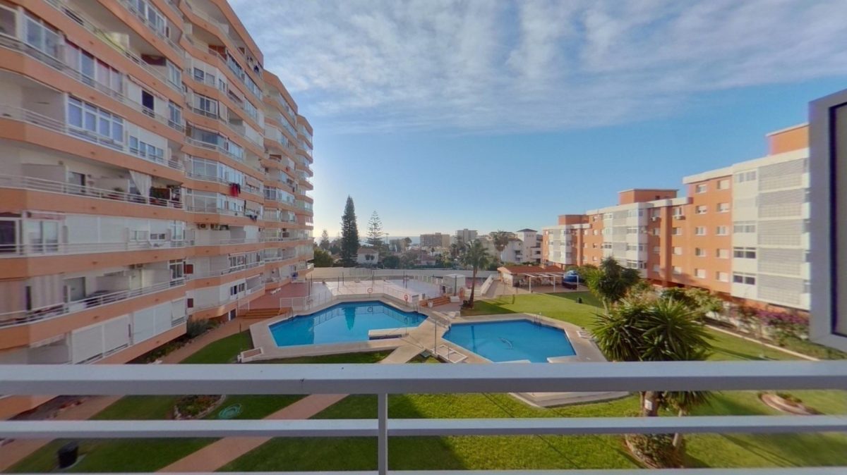 Torremolinos - Coqueto Estudio, Terraza, Piscina — Foto 22