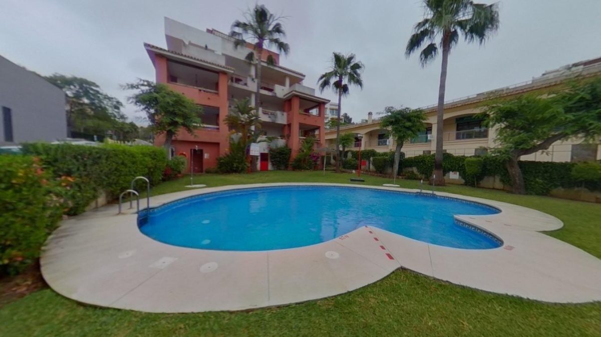 Benalmádena - Piso, 2 Dormitorios, Terraza, Piscina — Foto 27