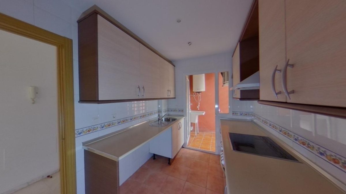 Benalmádena - Piso, 2 Dormitorios, Terraza, Piscina — Foto 8