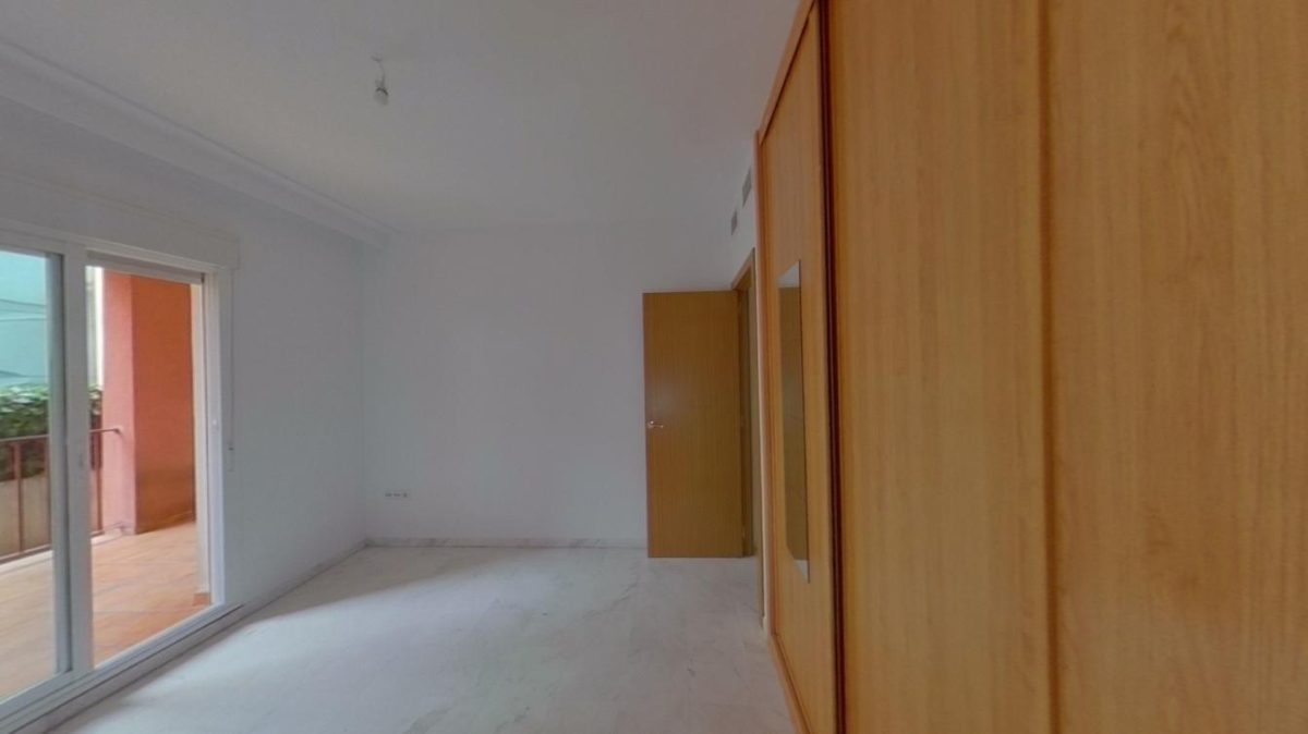 Benalmádena - Piso, 2 Dormitorios, Terraza, Piscina — Foto 17