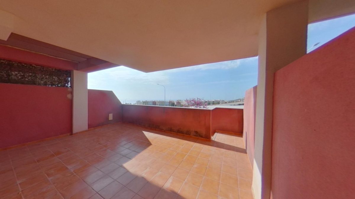 Benalmádena - Piso, 2 Dormitorios, Terraza y Patio, Garaje — Foto 2