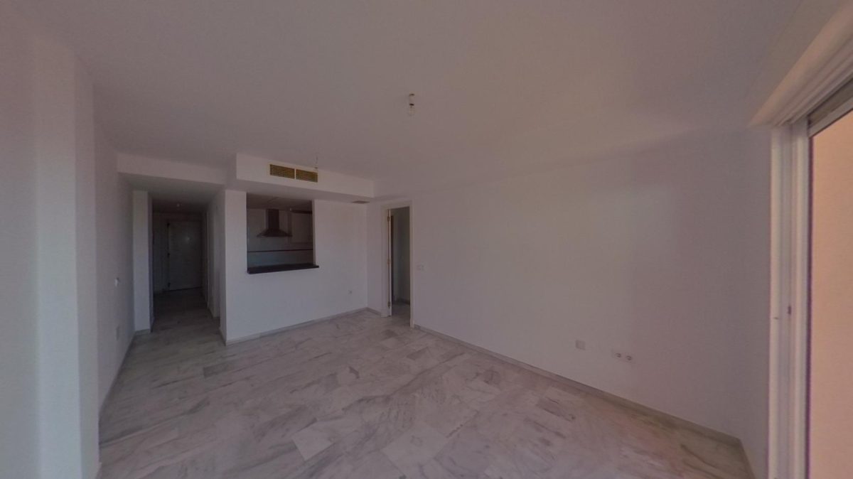 Benalmádena - Piso, 2 Dormitorios, Terraza y Patio, Garaje — Foto 7