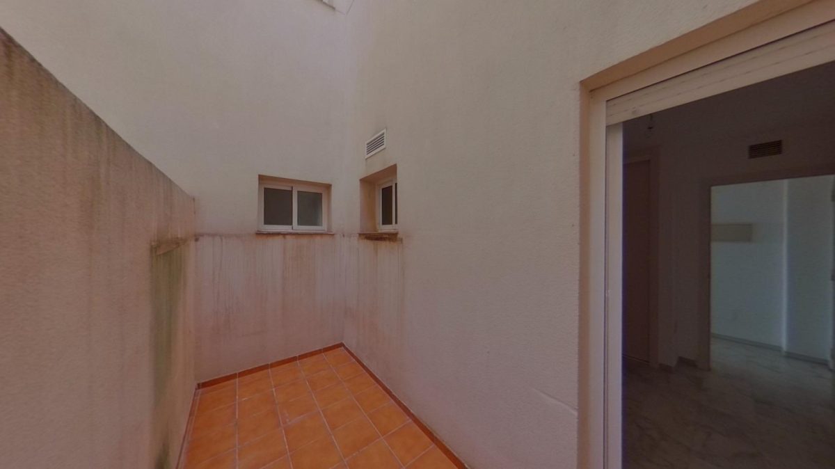 Benalmádena - Piso, 2 Dormitorios, Terraza y Patio, Garaje — Foto 18