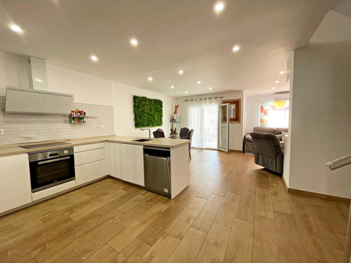 ESPECTACULAR CASA REFORMADA EN LOS BOLICHES — Foto 3