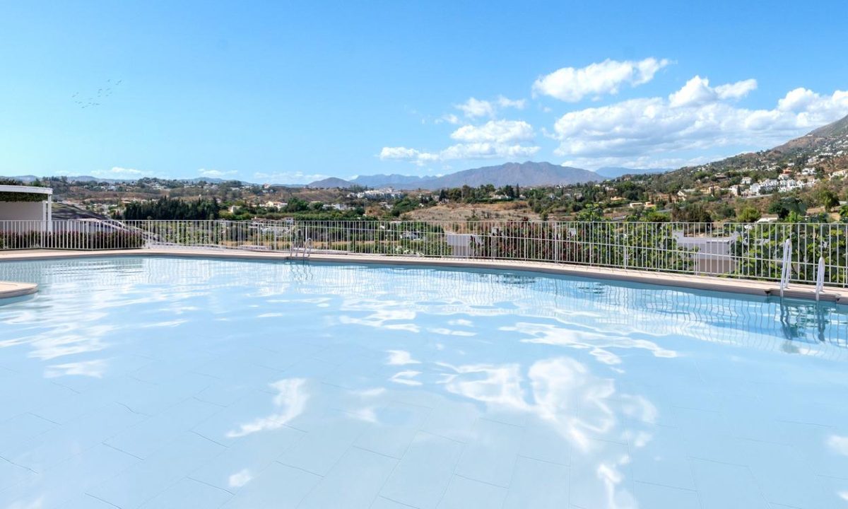 Fuengirola - Los Pacos - Obra Nueva pisos 2 y 3 dormitorios con 2 Garajes, Trastero, 2 Piscinas — Foto 10