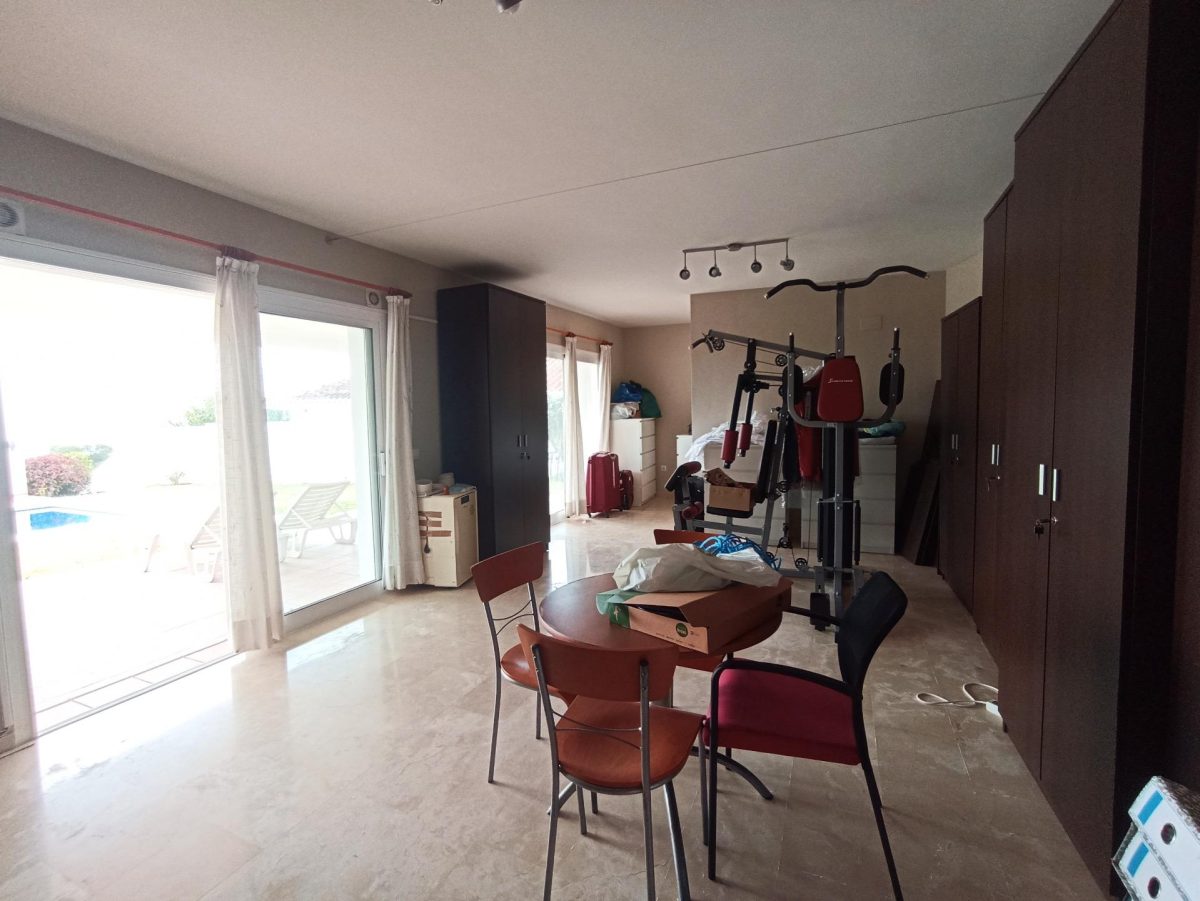 FANTASTICA VILLA EN ZONA BAJA DE LA CAPELLANIA CON PISCINA Y APARTAMENTO INDENDIENTE — Foto 23