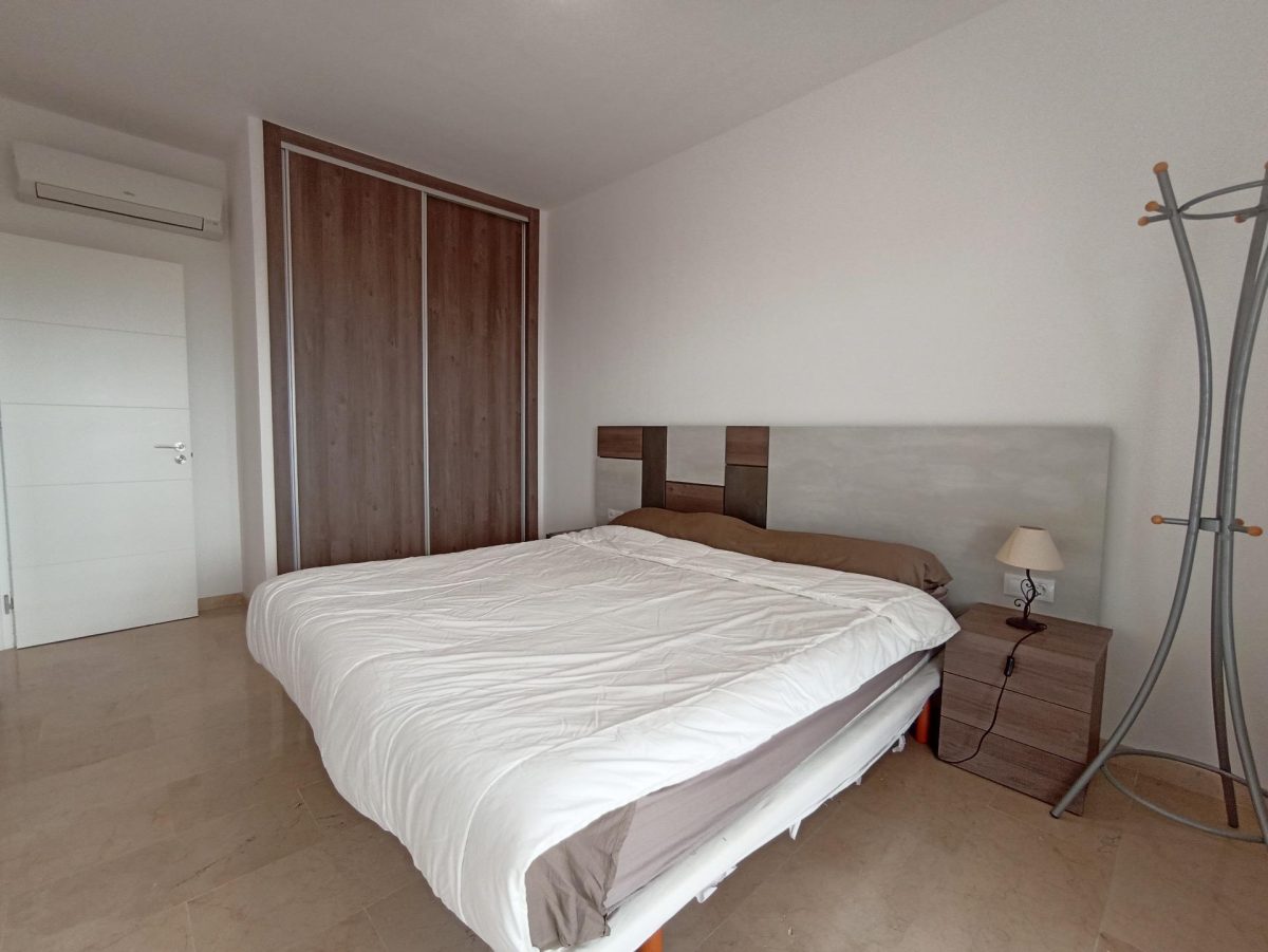 FANTASTICA VILLA EN ZONA BAJA DE LA CAPELLANIA CON PISCINA Y APARTAMENTO INDENDIENTE — Foto 10