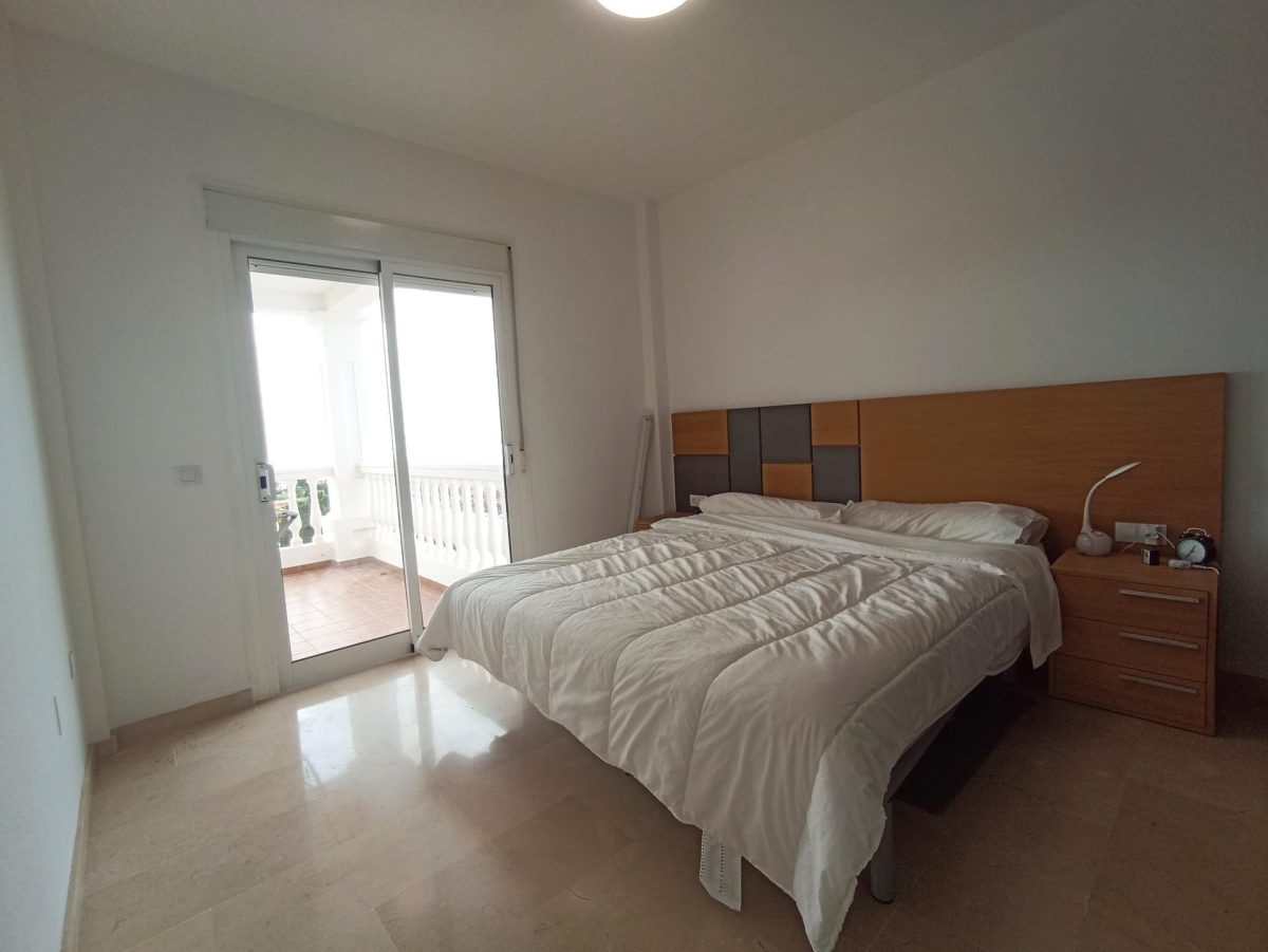 FANTASTICA VILLA EN ZONA BAJA DE LA CAPELLANIA CON PISCINA Y APARTAMENTO INDENDIENTE — Foto 12