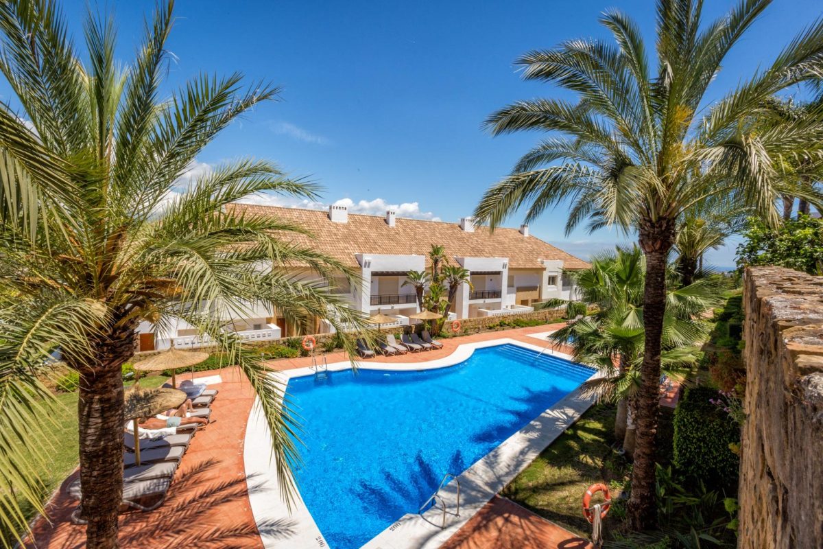 Adosado 3 Dorm. con Vistas al Golf en La Cala – Jardín Privado y Piscina — Foto 5