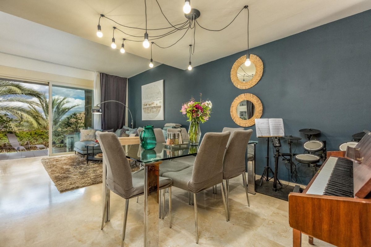 Adosado 3 Dorm. con Vistas al Golf en La Cala – Jardín Privado y Piscina — Foto 3