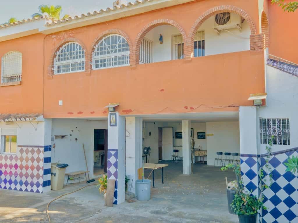 Alhaurín de la Torre - Casa, 4 Dormitorios, Terraza, Piscina, Garaje y Trastero — Foto 2