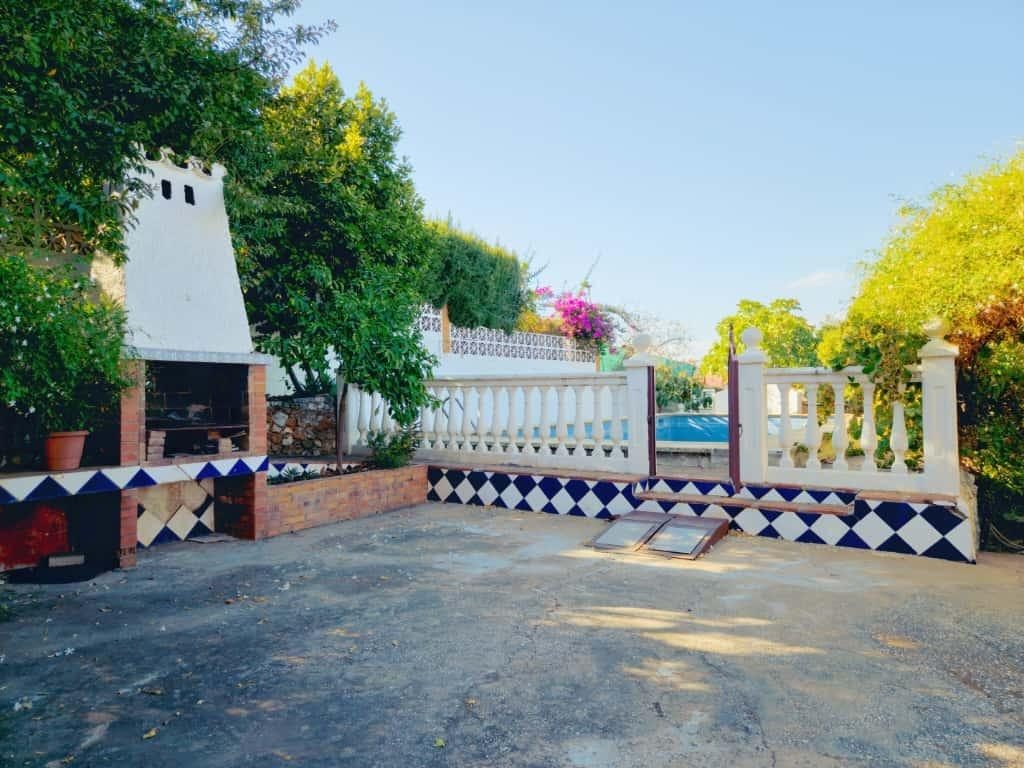 Alhaurín de la Torre - Casa, 4 Dormitorios, Terraza, Piscina, Garaje y Trastero — Foto 4