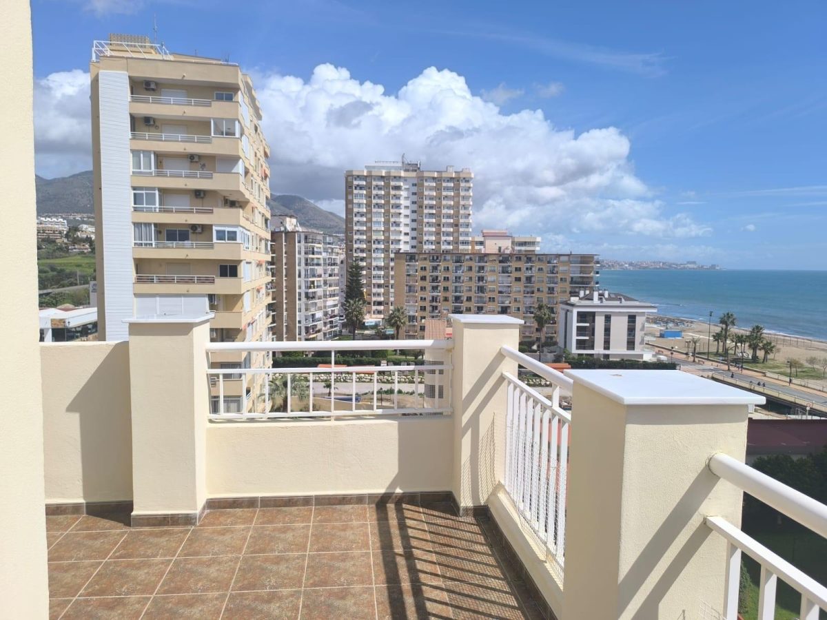 Los Boliches - Ático de 4 Dormitorios, Vista al Mar, Garaje y Trastero — Foto 19